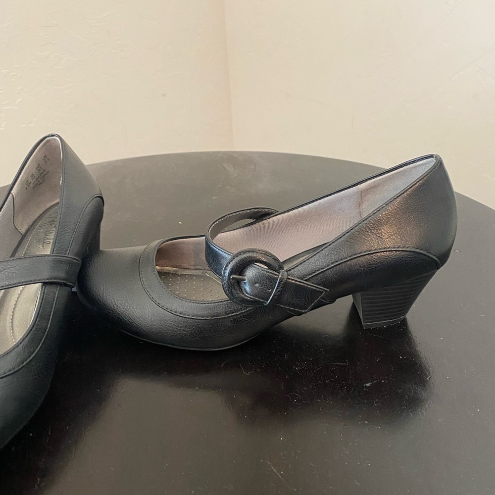 Lifestride mary jane heels